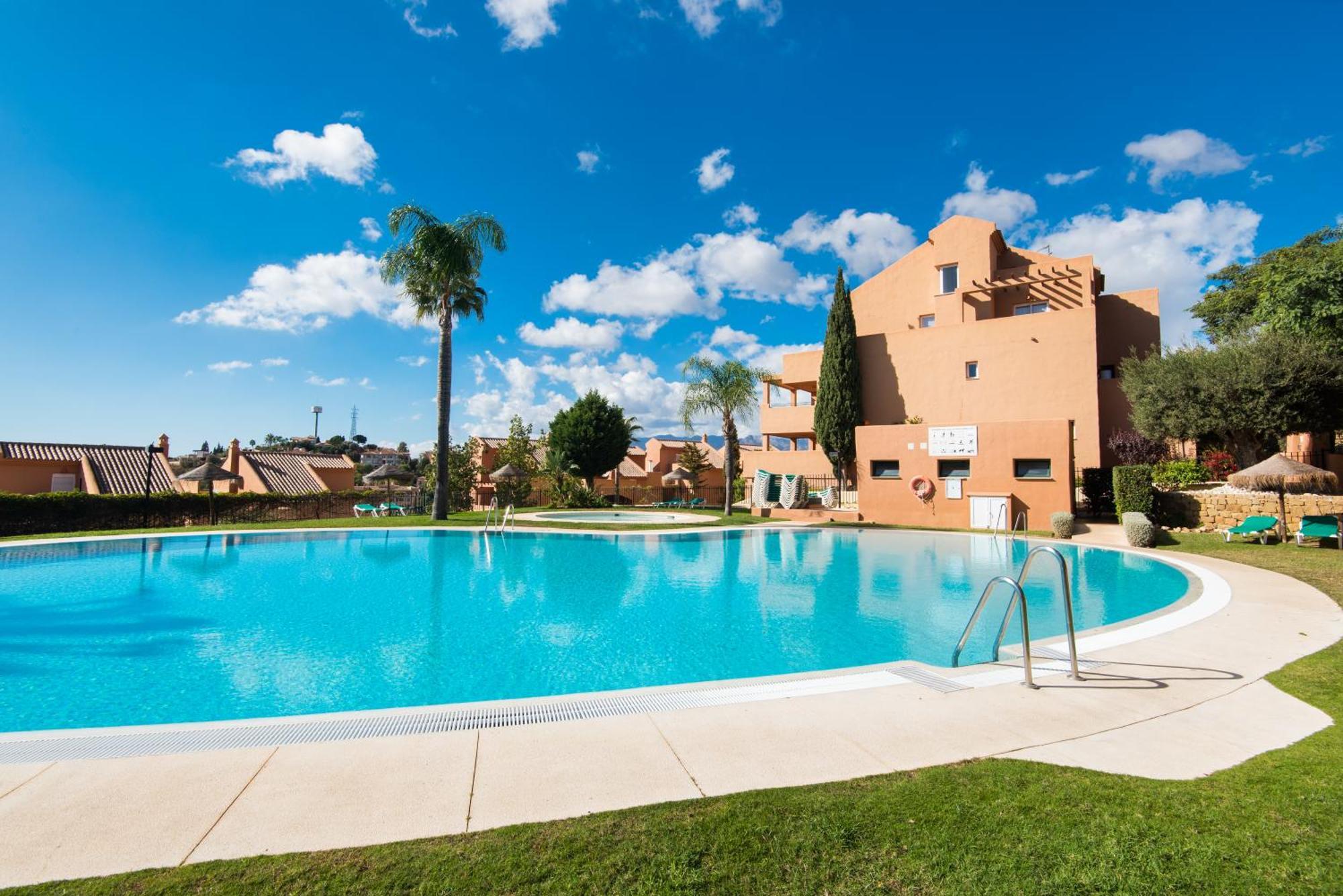 Rentandhomes Penthouse Elviria Golf Marbella Ngoại thất bức ảnh